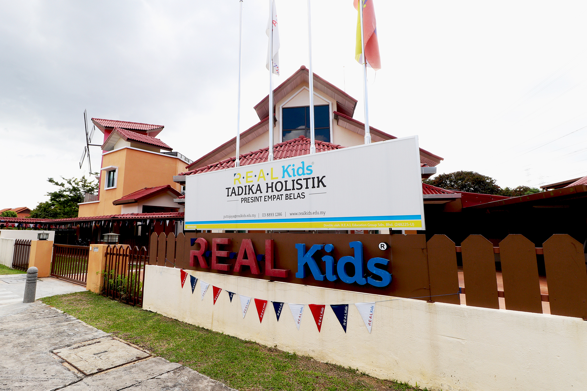 Real Kids Putrajaya R E A L Kids